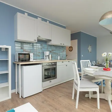 Powstańców Warszawskich By Renters *