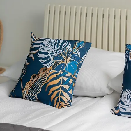 Powstańców Warszawskich By Renters